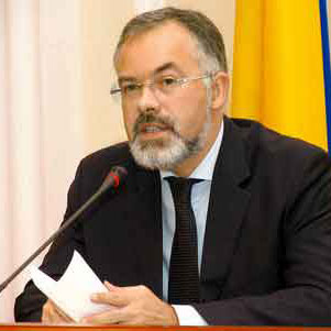 Сметет ли волна протестов министра Табачника?